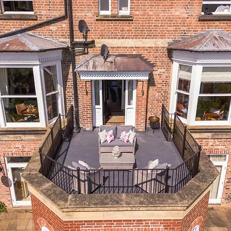 32a Maison Dieu - Richmond *